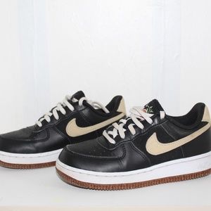 Air Force 1 '07 LV8 'Pomegranate' BOYS 1.5 Y